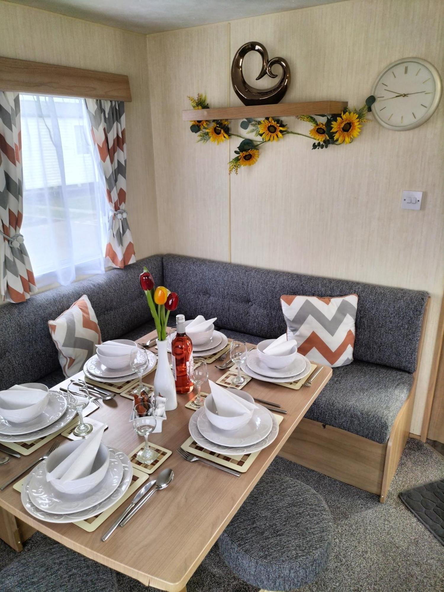 3 Bedroom Caravan, Edi Rita, Robin Hood, Pet Friendly Meliden エクステリア 写真