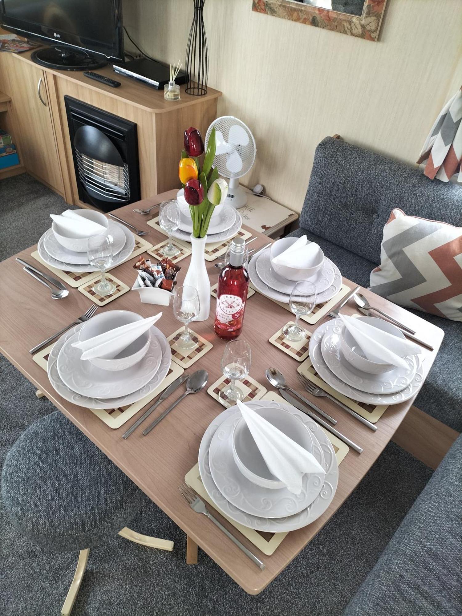 3 Bedroom Caravan, Edi Rita, Robin Hood, Pet Friendly Meliden エクステリア 写真