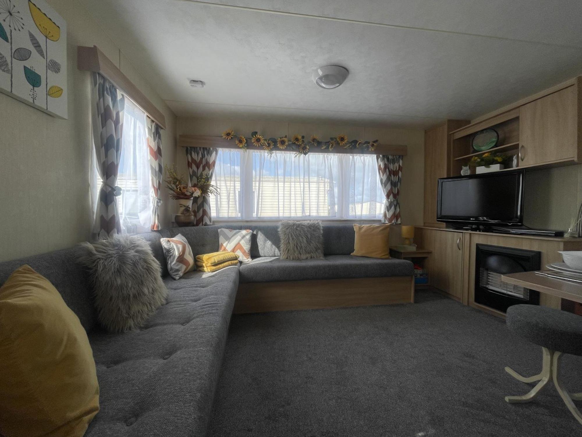 3 Bedroom Caravan, Edi Rita, Robin Hood, Pet Friendly Meliden エクステリア 写真
